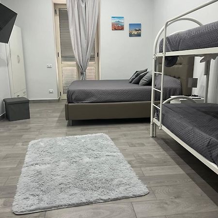 Home Partenope Nápoly Kültér fotó